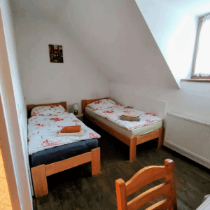 5f86264b-5c15-4a30-af8a-848fa8968e40